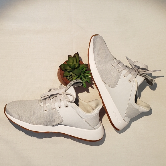 Reebok Shoes - 🇺🇸 Reebok Running Sneakers Size 6.5